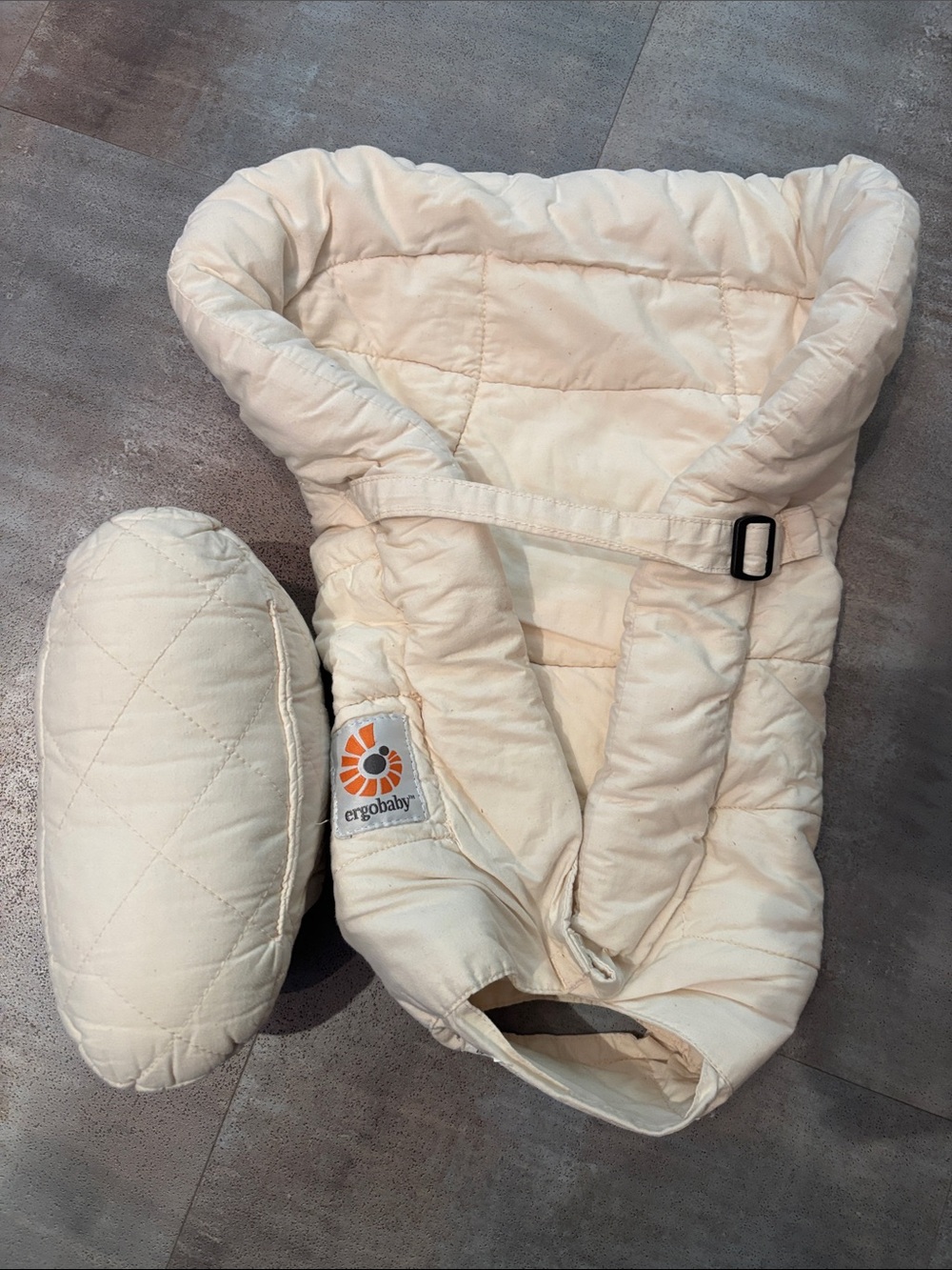 Ergobaby Cream Quilted Infant Insert - Picture 2 of 4